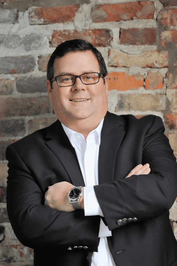 Real Estate Agent ​​Rion Myers